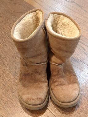 Ugg Classic Shearling-Lined Suede Winter Boots - Tan